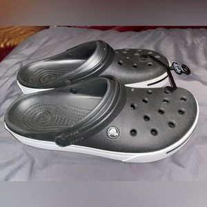 Men’s Size 10 Crocband Crocs